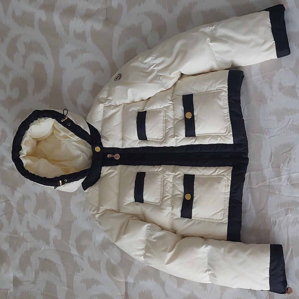 Moncler White/Black Down Puffer Cropped Jacket with Removable Hoodie